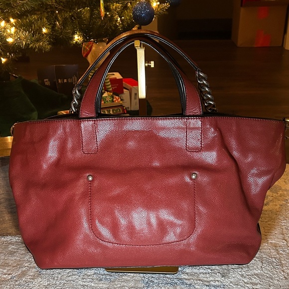 257. CHANEL Reissue Red Leather Chain Shoulder Bag with COA - Picture 3 of 13